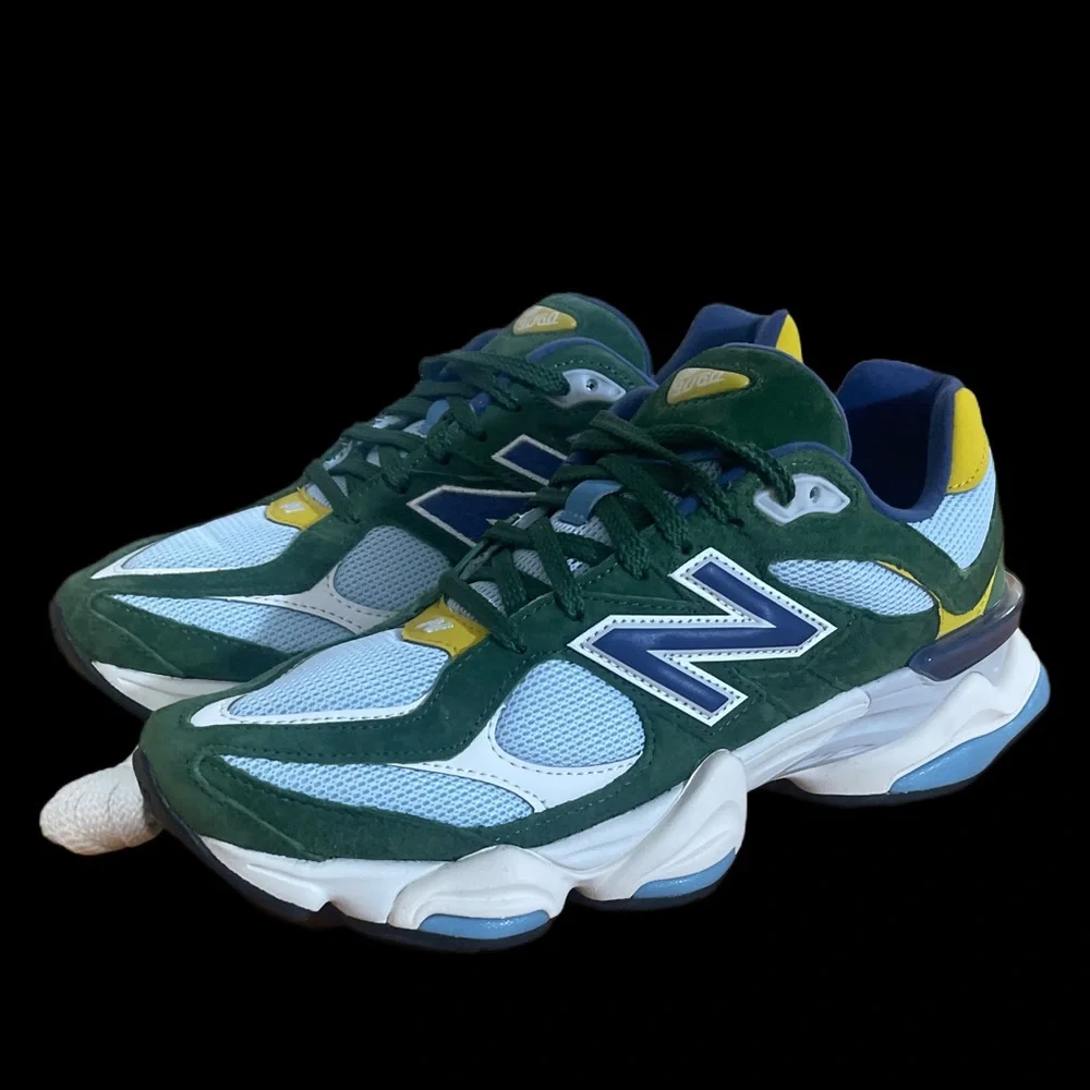 🔥New Balance 🔥9060 Unisex sizing M/10.5 W/12 Athletic LifeStyle Shoes *NEW*🔥 - Picture 1 of 11